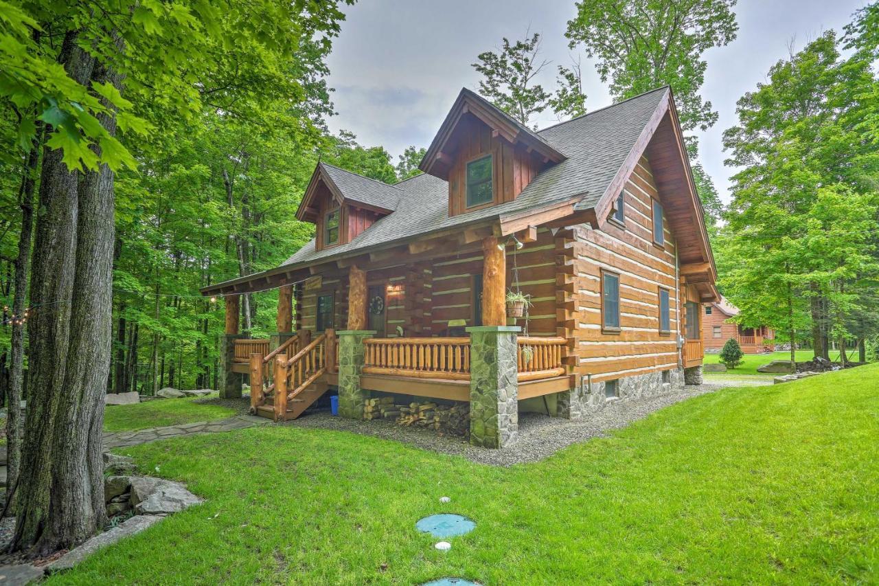 Lake Ariel Lake Wallenpaupack Cabin With Shared Pool!ヴィラ エクステリア 写真