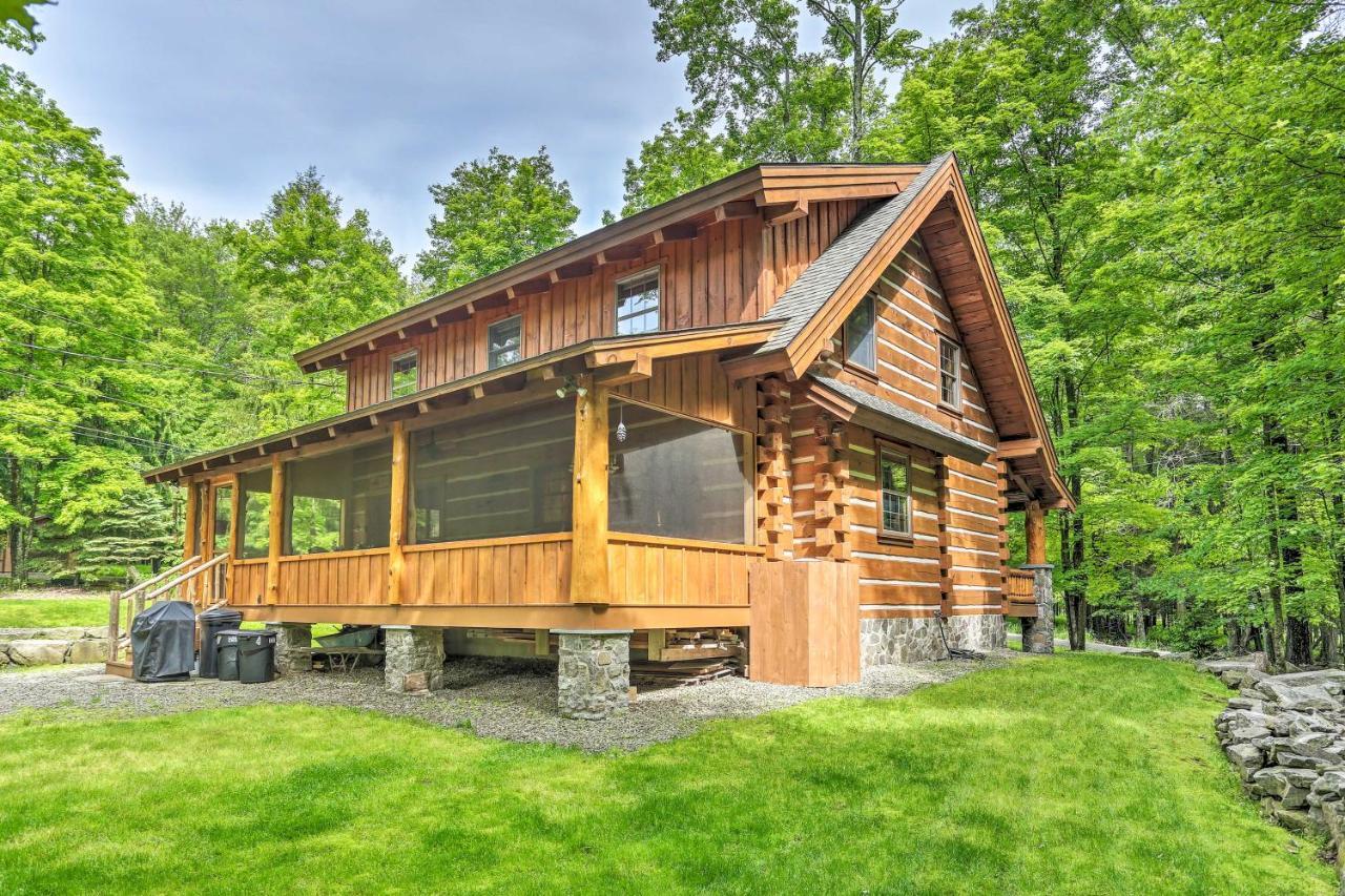 Lake Ariel Lake Wallenpaupack Cabin With Shared Pool!ヴィラ エクステリア 写真